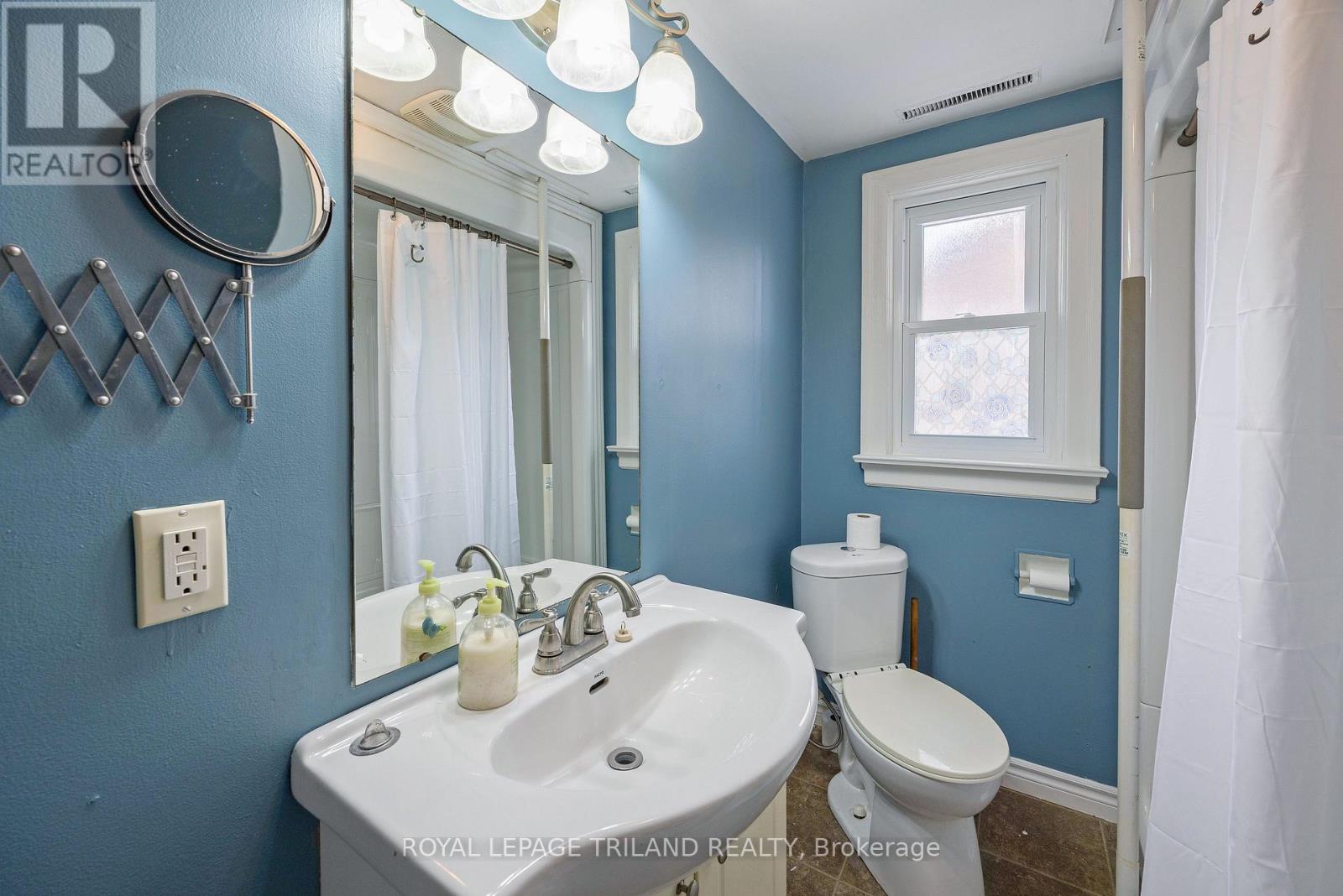 136 St George Street, Central Elgin, Ontario N5P 2M1 - Photo 21 - X12603950