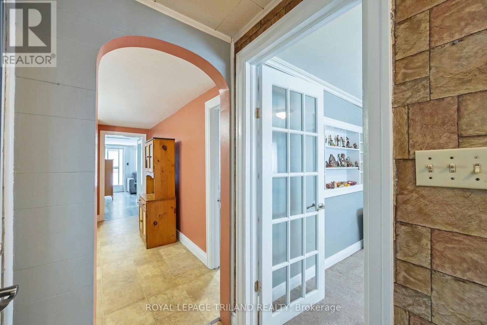 136 St George Street, Central Elgin, Ontario N5P 2M1 - Photo 5 - X12603950