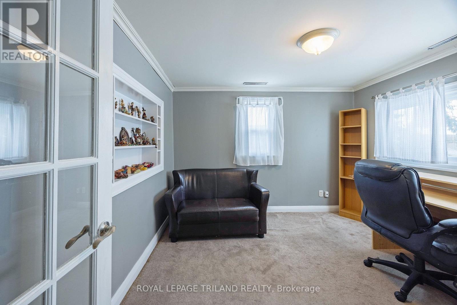 136 St George Street, Central Elgin, Ontario N5P 2M1 - Photo 6 - X12603950