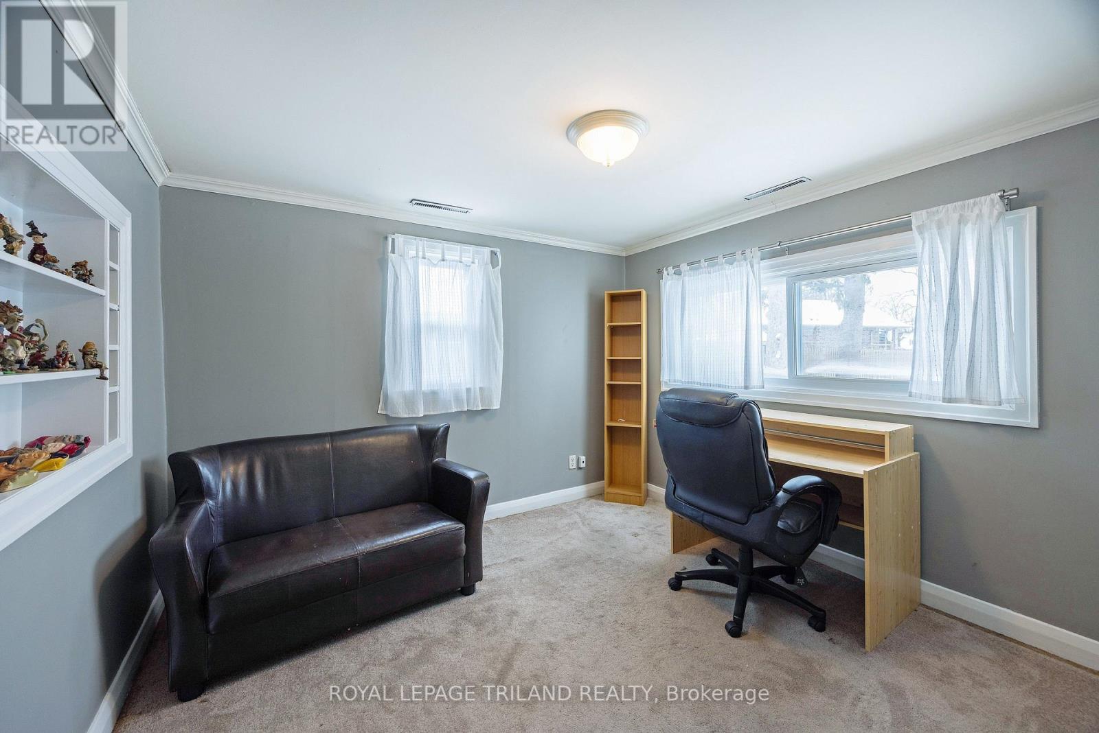 136 St George Street, Central Elgin, Ontario N5P 2M1 - Photo 7 - X12603950