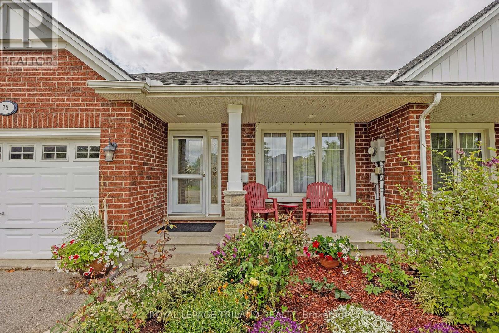 18 Coleman Court, St. Thomas, Ontario N5R 0A5 - Photo 2 - X12609238