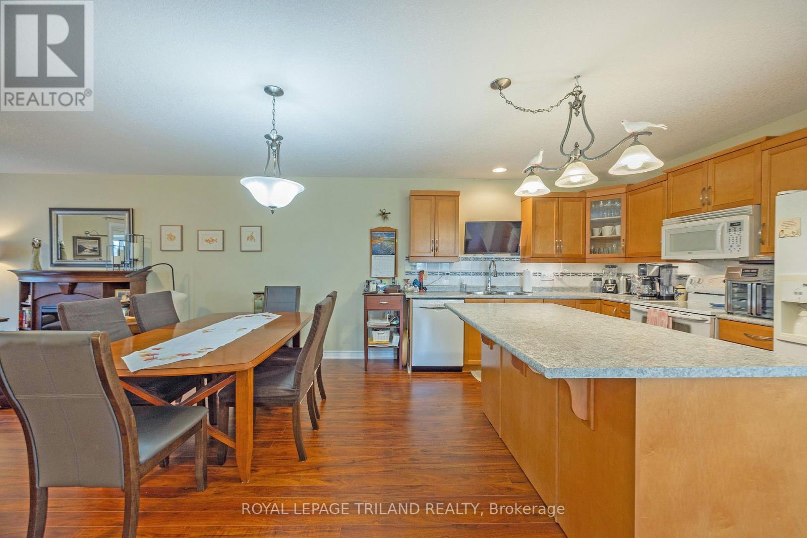 18 Coleman Court, St. Thomas, Ontario N5R 0A5 - Photo 7 - X12609238