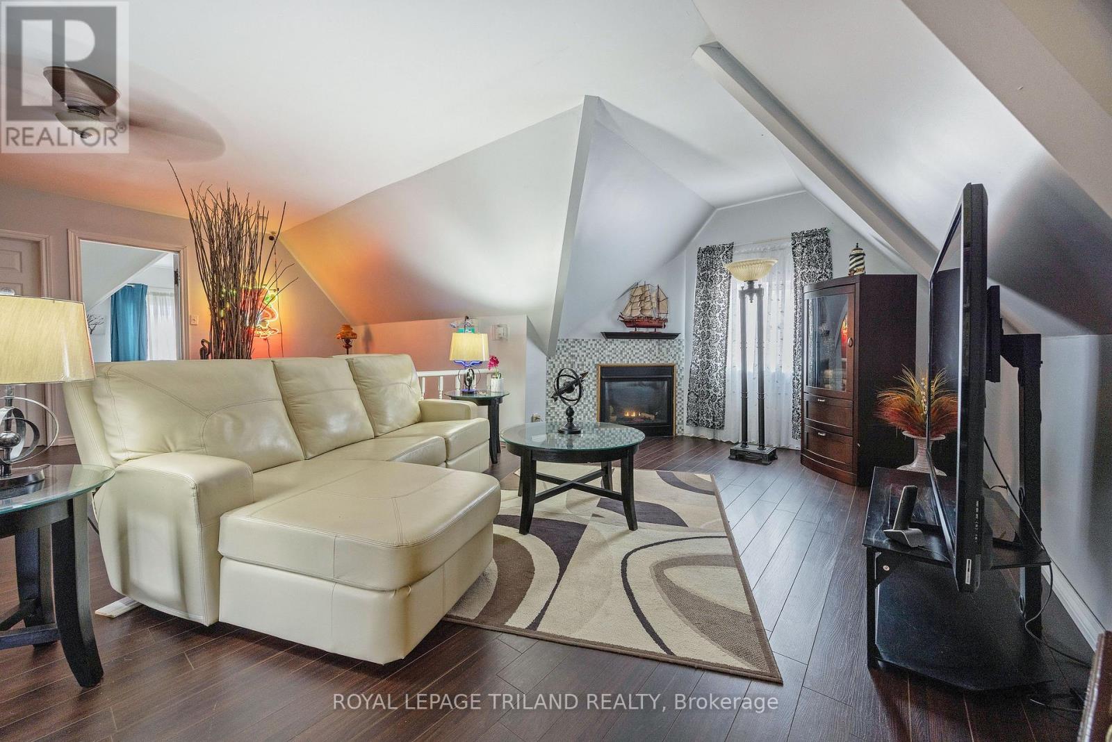 81 Wellington Street, St. Thomas, Ontario N5R 2P9 - Photo 38 - X12903612