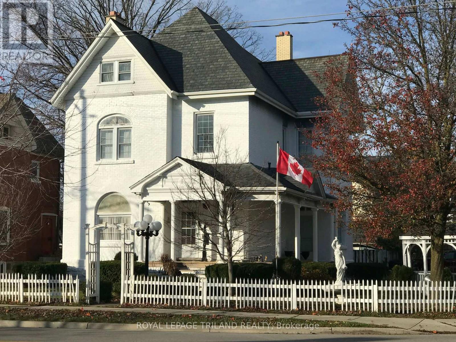 81 Wellington Street, St. Thomas, Ontario N5R 2P9 - Photo 4 - X12903612