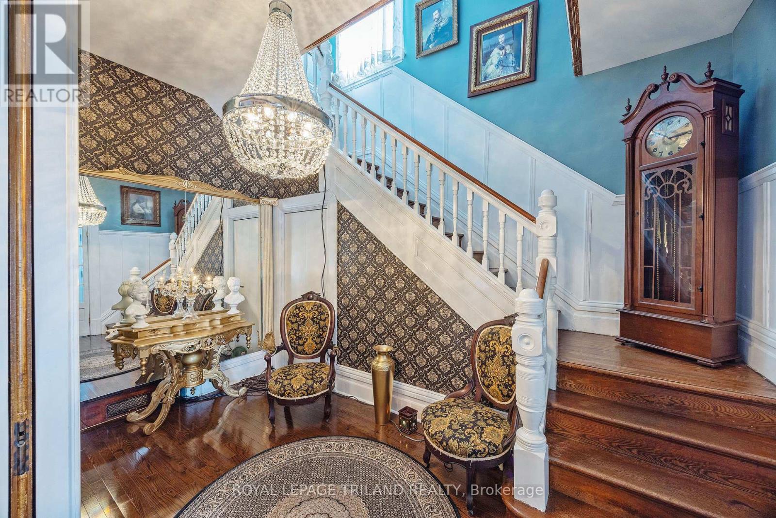 81 Wellington Street, St. Thomas, Ontario N5R 2P9 - Photo 6 - X12903612