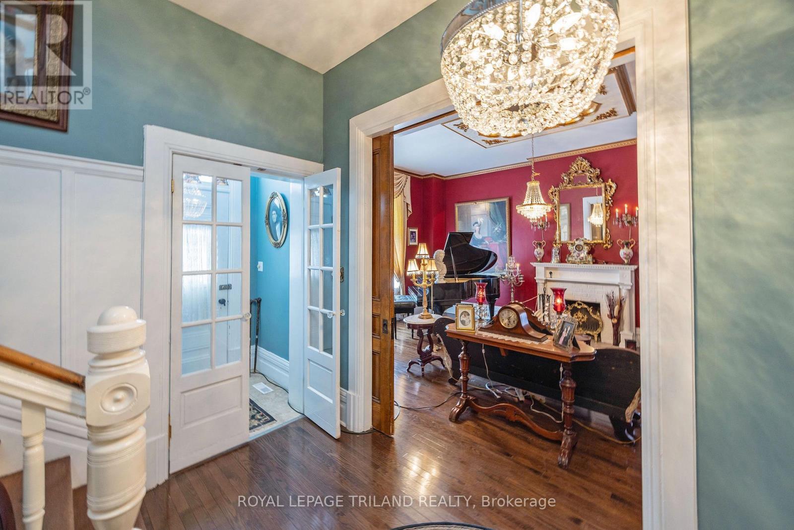 81 Wellington Street, St. Thomas, Ontario N5R 2P9 - Photo 9 - X12903612