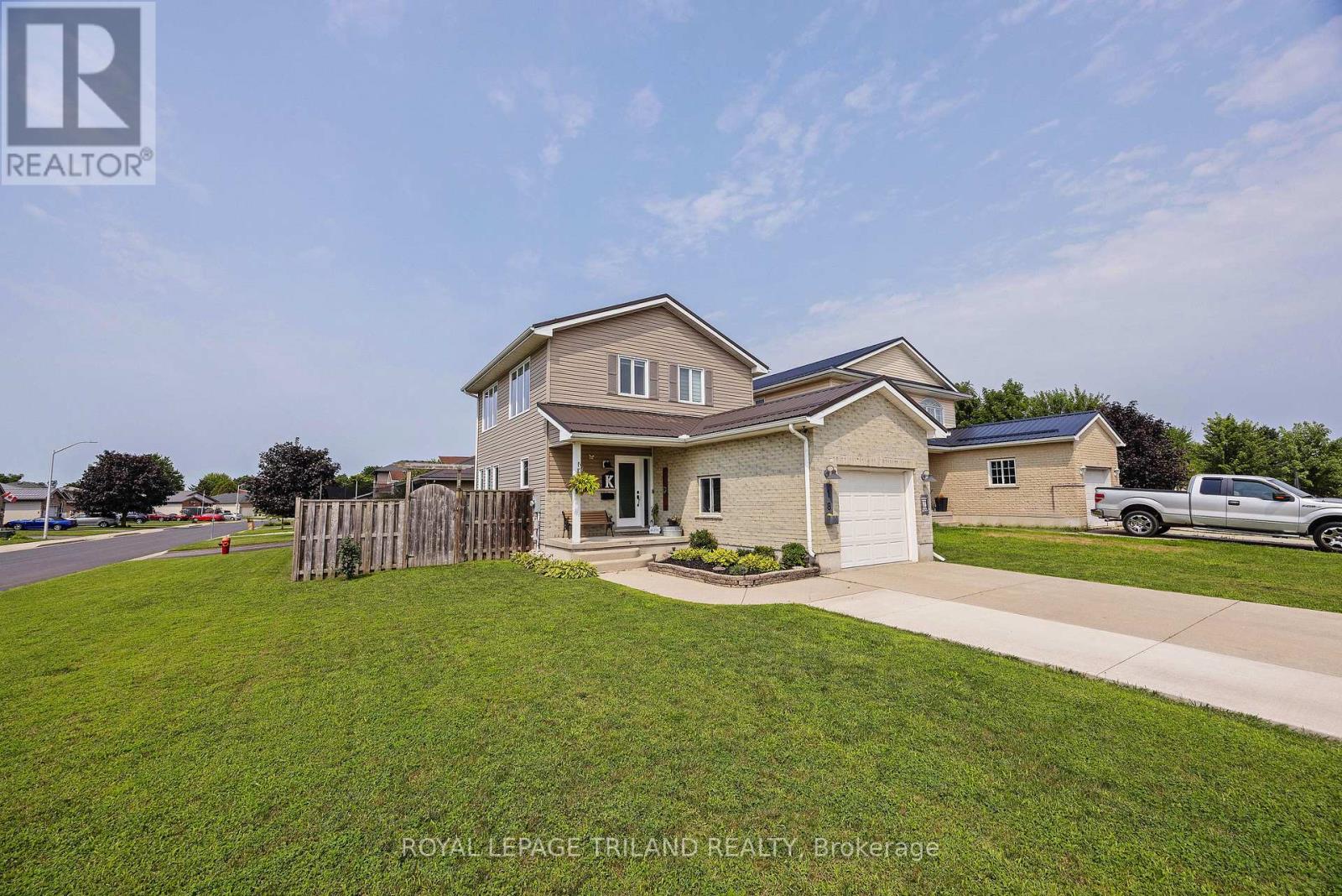 18 Tara Court, Aylmer, Ontario N5H 0A1 - Photo 2 - X13854136